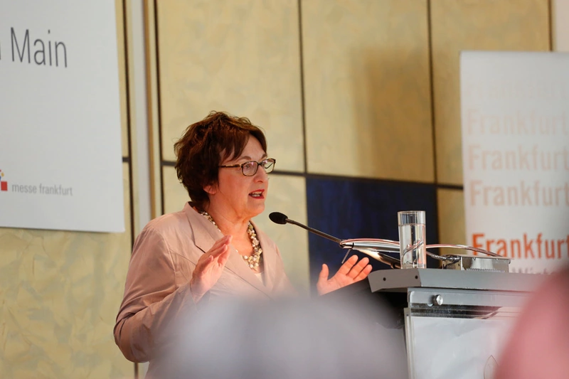 Wirtschaftsgespräche am Main mit Bundeswirtschaftsministerin Brigitte Zypries 