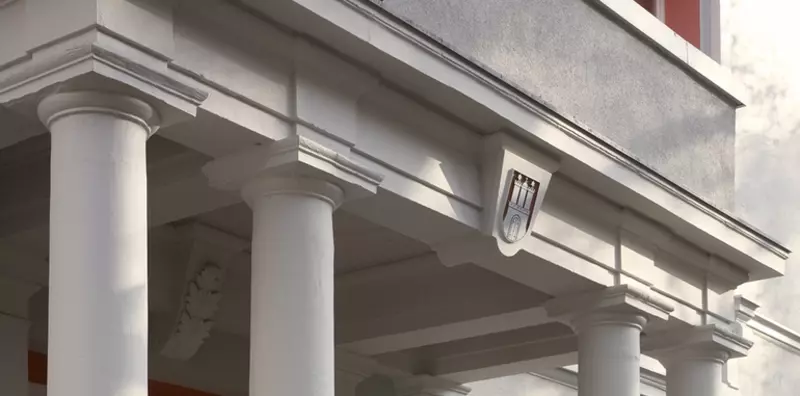 Interview mit Regina Bendner, Direktorin bei M.M.Warburg & CO