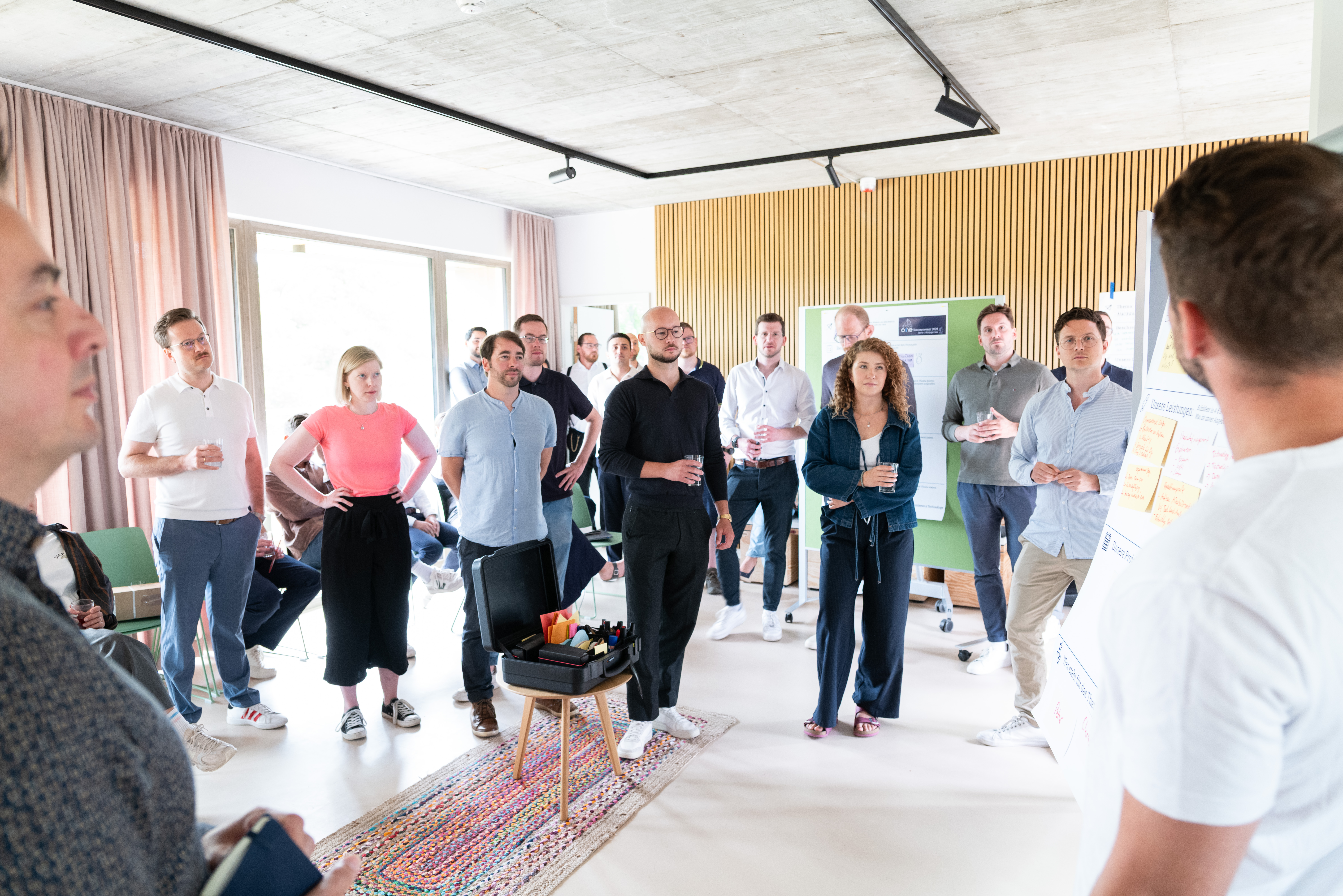 ONE_Business & Technology_Bild2