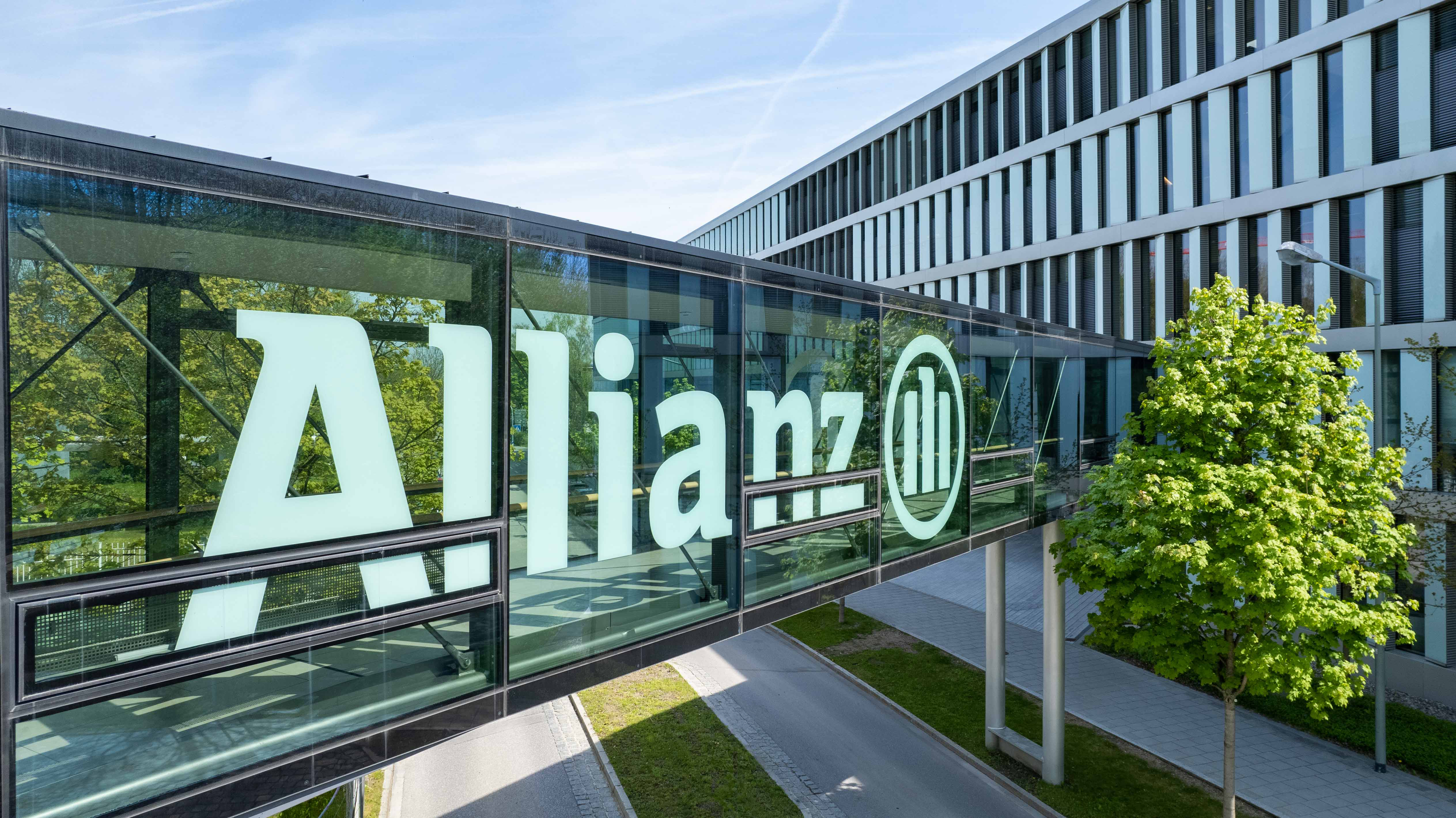 Allianz_Schrift_Gebäude