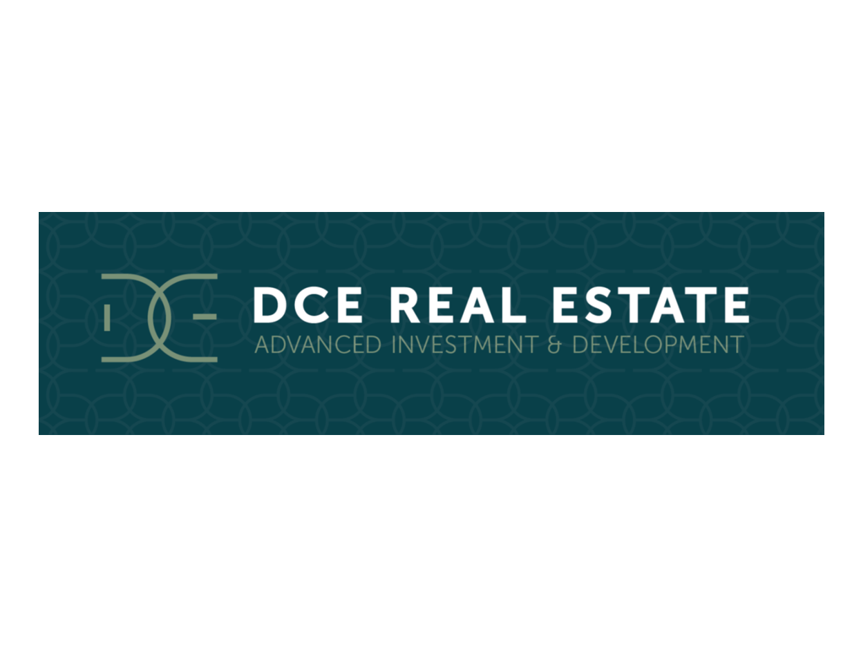 DCE Real Estate_Logo_Weiss